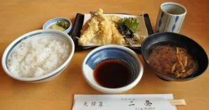 【2026】日本天婦羅的吃法完全指南：沾醬方式與名店推薦完整指南