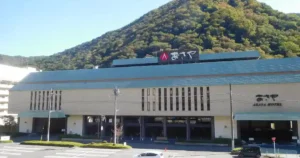 日本伴手禮完全指南：定番人氣伴手禮30選2026最新完整版台灣人必買