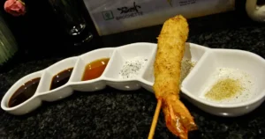 【2026】大阪串炸免排隊就能進!新世界・道頓堀隱藏店5選與吃法指南